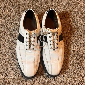 FootJoy Icon Golf Shoes White Black Leather Spiked Mens Size‎ 9.5